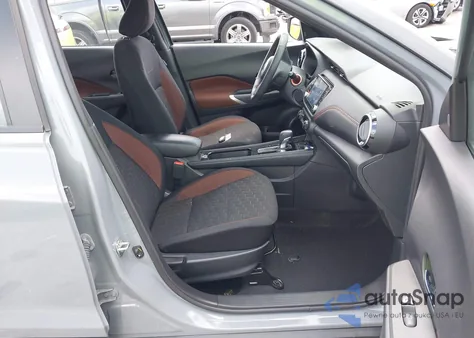 2022 Nissan Kicks Sr Xtronic Cvt z USA, uszkodzony, nr VIN 3N1CP5DVXNL494456